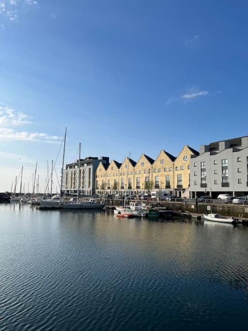 Holiday home 5-bedroom City Centre Townhouse On The Long Walk *